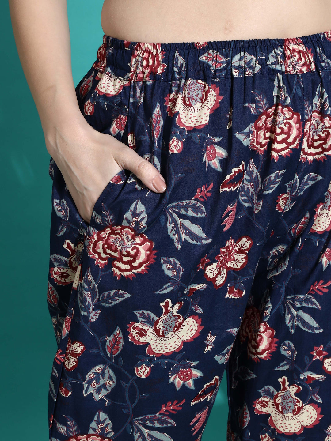 Chic Navy Blue Floral Cotton Pajama Set for Women