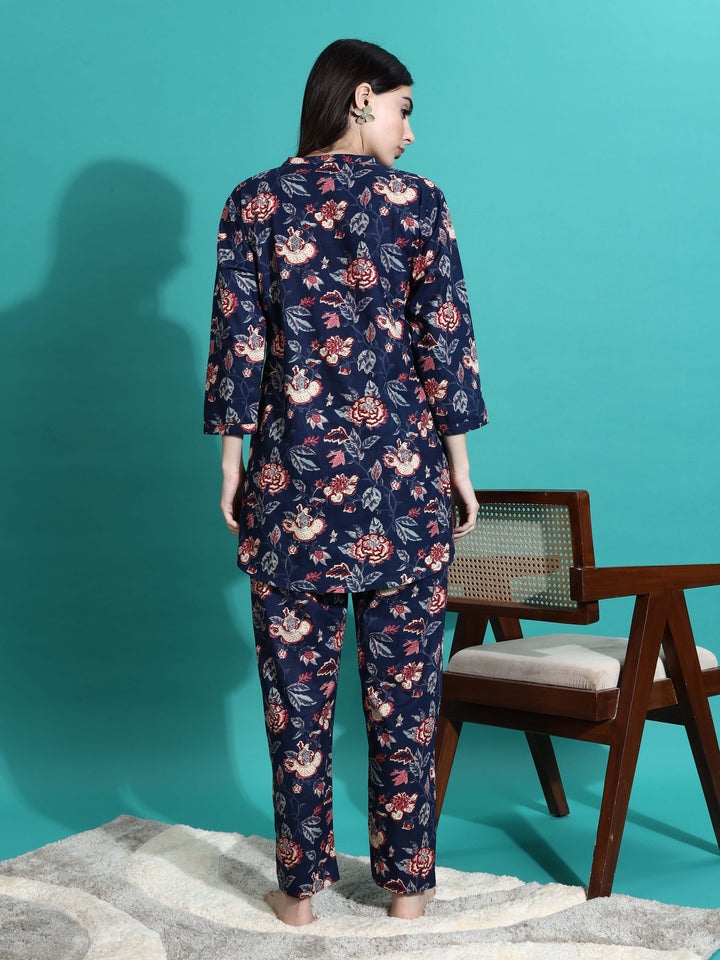 Chic Navy Blue Floral Cotton Pajama Set for Women