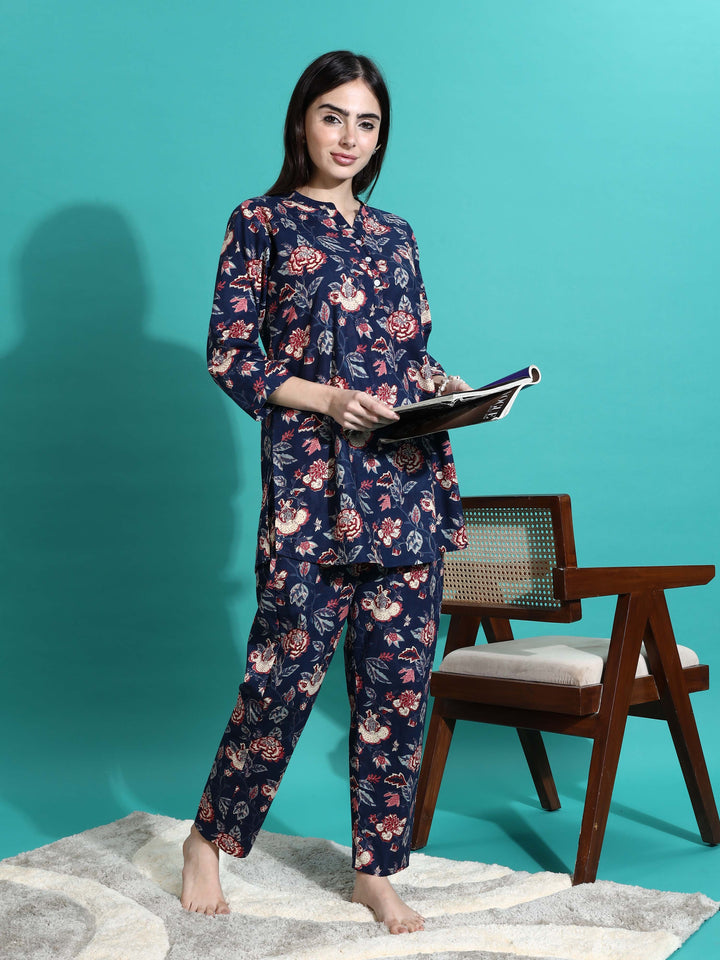 Chic Navy Blue Floral Cotton Pajama Set for Women