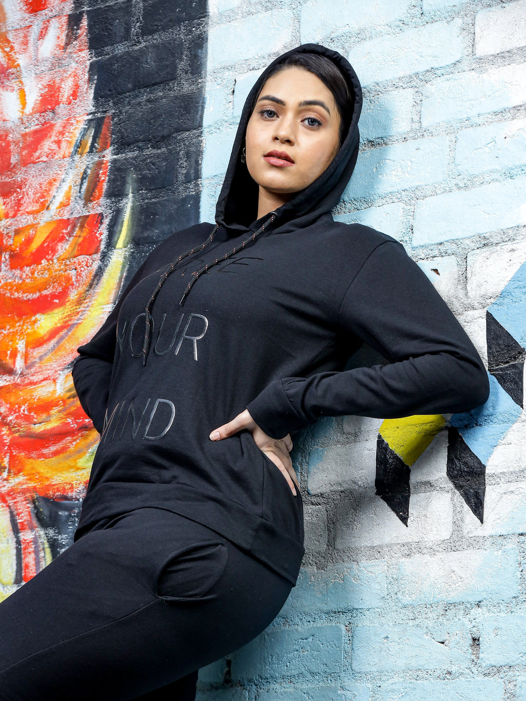 Chic Winter Black Cotton Track Suit For Women