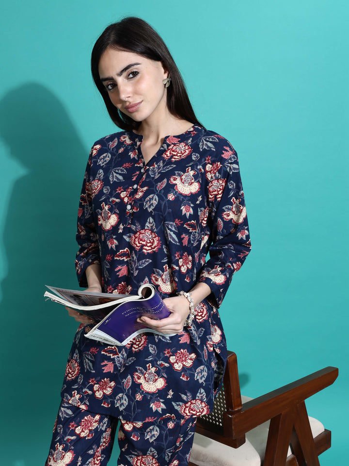 Chic Navy Blue Floral Cotton Pajama Set for Women