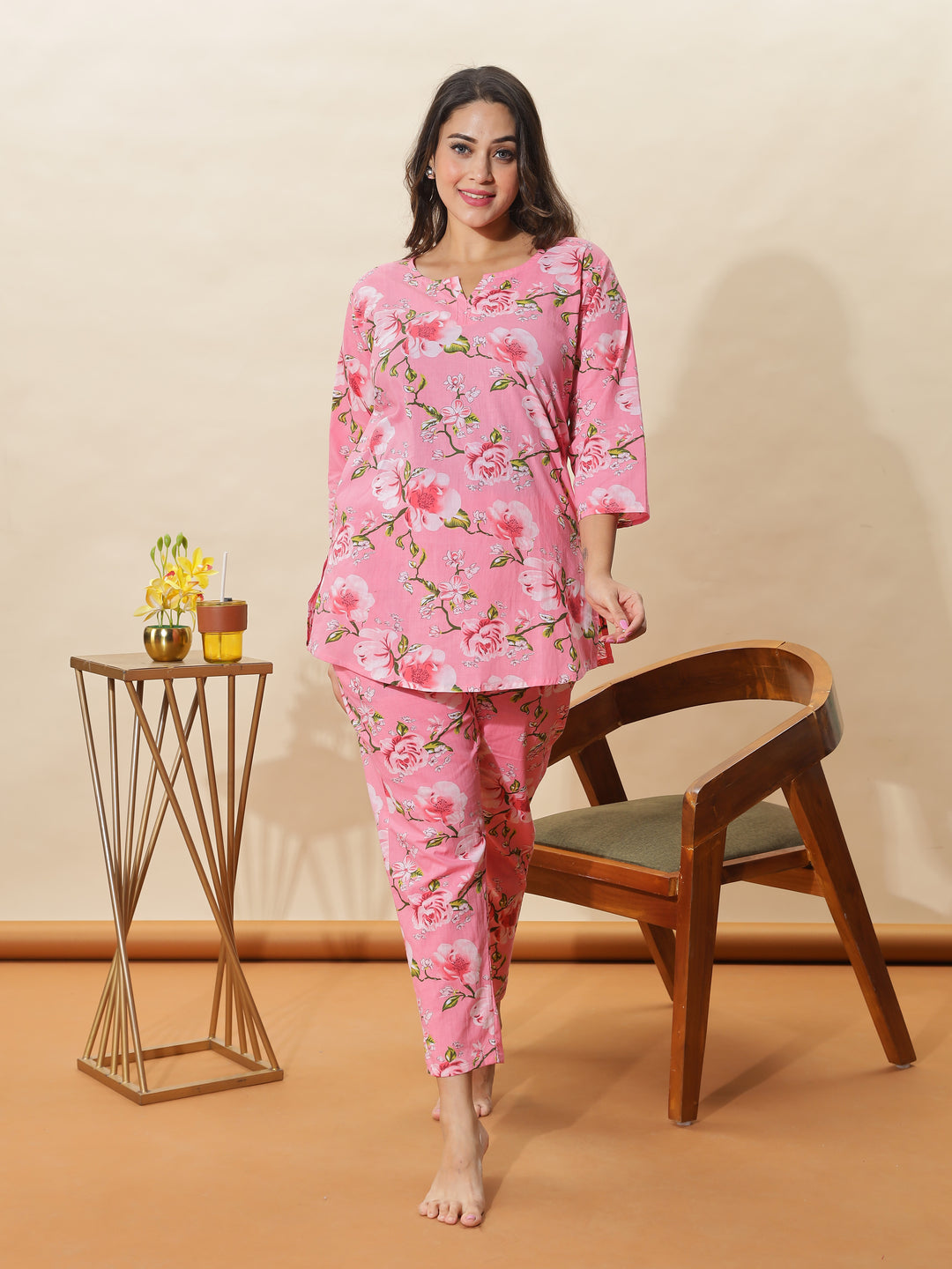 Elegant Lace Pink Floral Cotton Women's Pyjama Set 