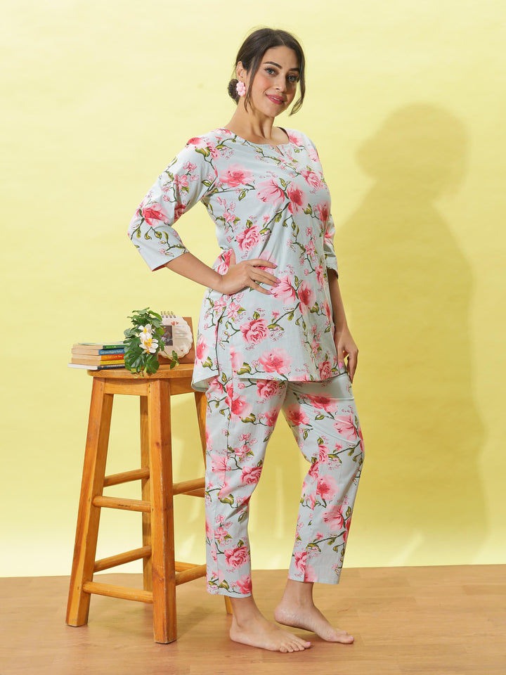 Light Mint Cotton Pyjama Set for Women at Great Prize