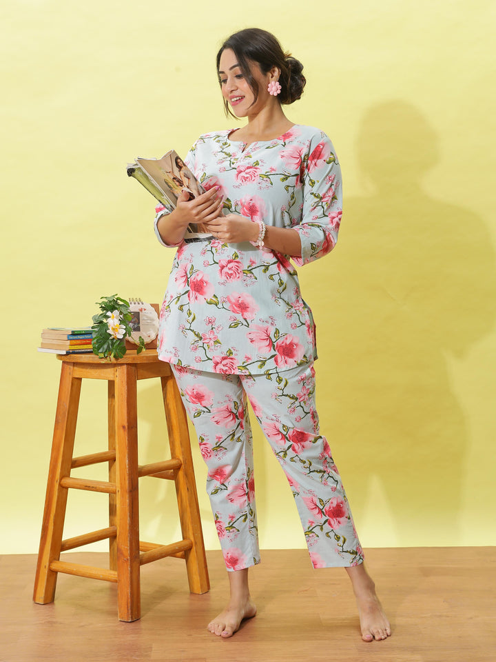 Light Mint Cotton Pyjama Set for Women at Great Prize