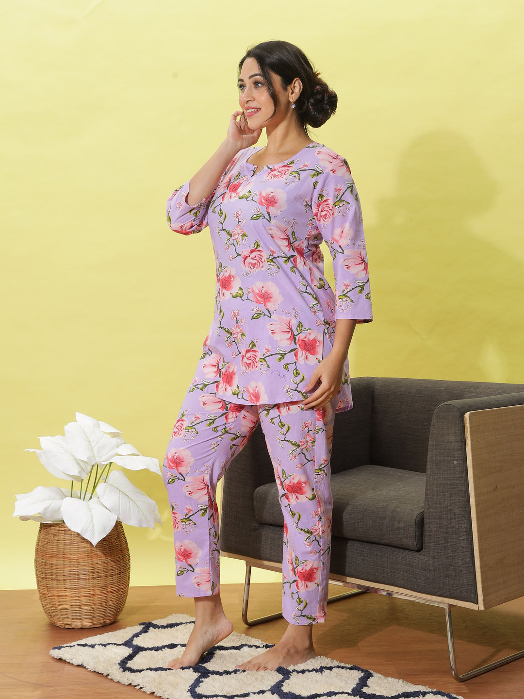 Comfy Lavender Floral Cotton Women' s Pyjama Set