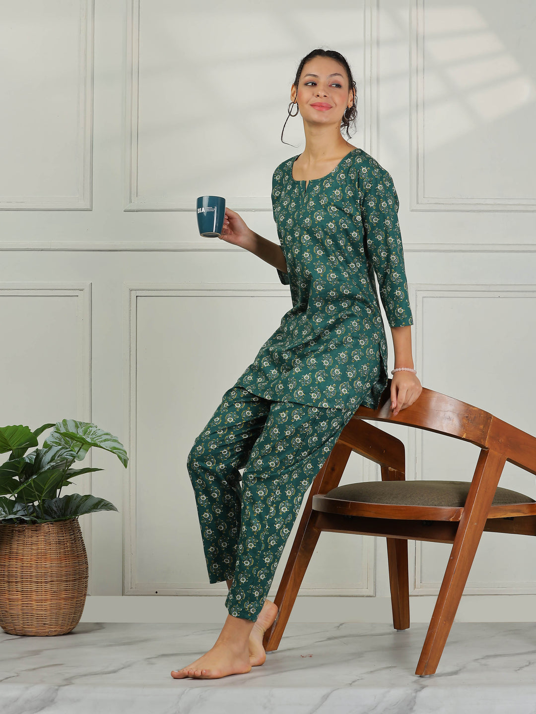 Pine Green Cotton Pyjama Set for Women Cozy and Breathable Sleepwear