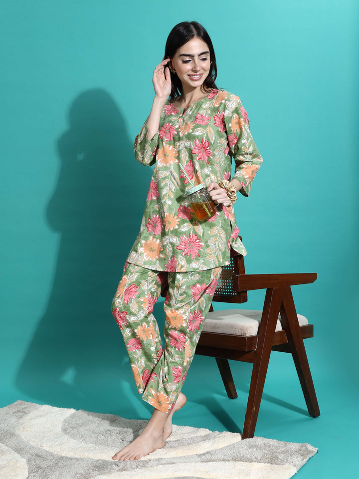 Green Orange Floral Cozy Women's Pajama Set