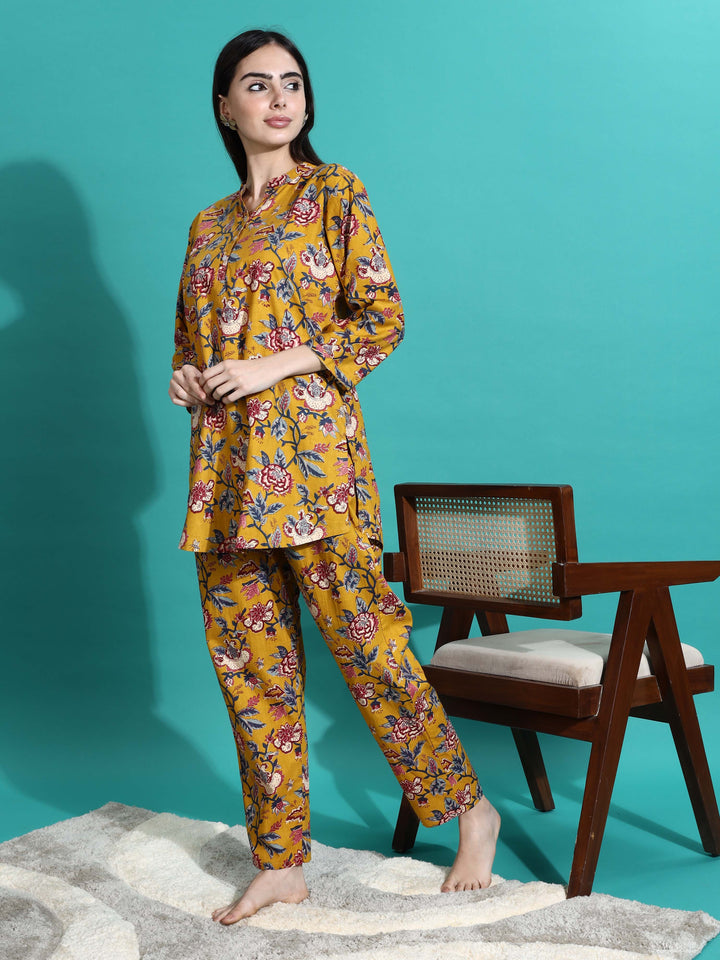 Cozy Mustard Yellow Floral Cotton Pyjama Set for Women 