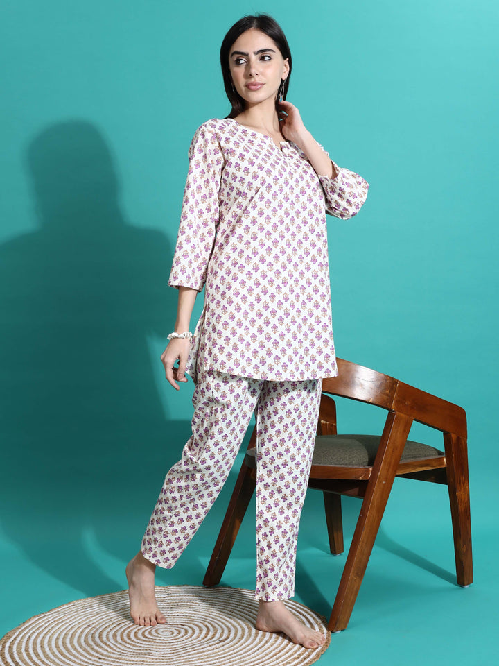 Stylish White Pink Cotton Pyjama Set for Women