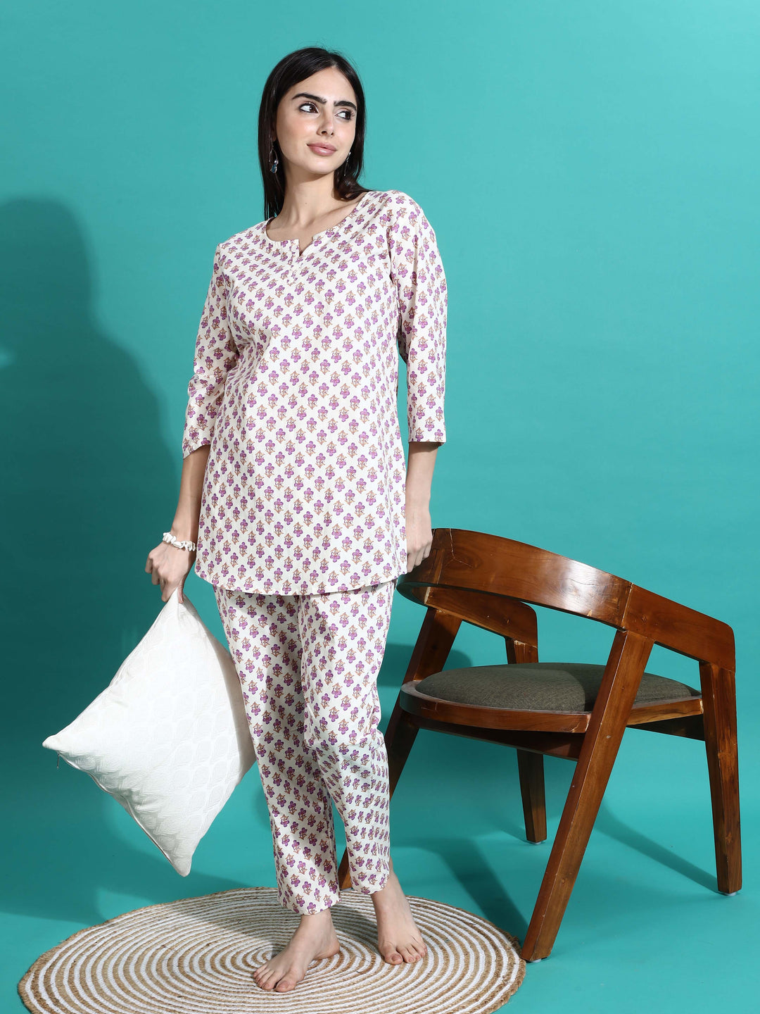 Stylish White Pink Cotton Pyjama Set for Women