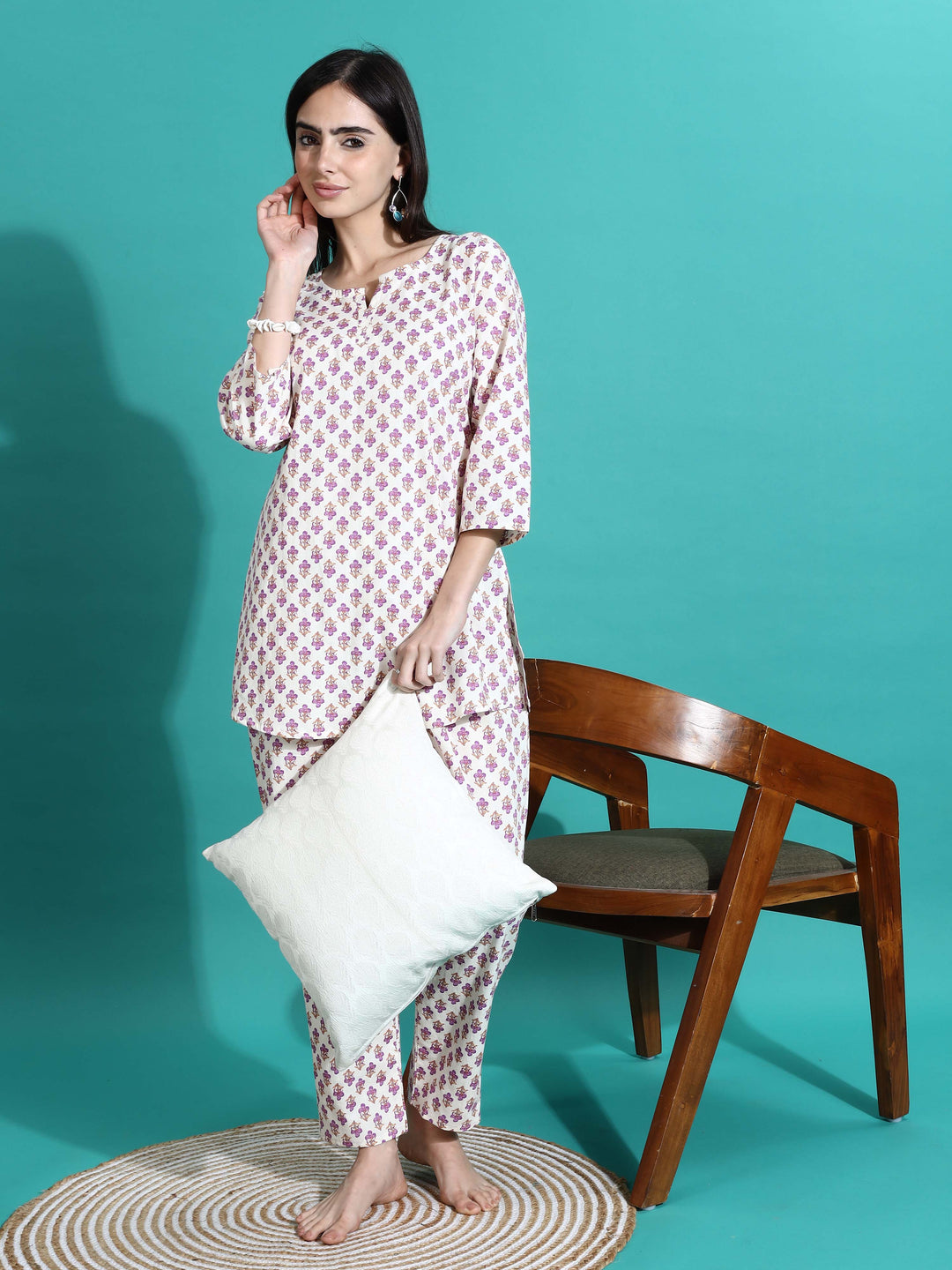 Stylish White Pink Cotton Pyjama Set for Women