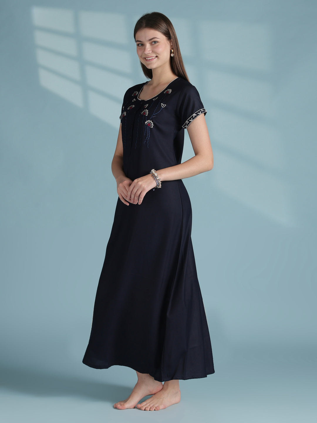 Relaxed Fit Alpine Nighty with Embroidered Sleeves