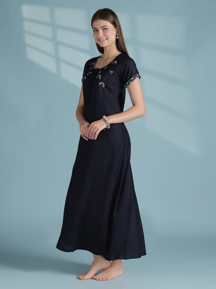 Relaxed Fit Alpine Nighty with Embroidered Sleeves