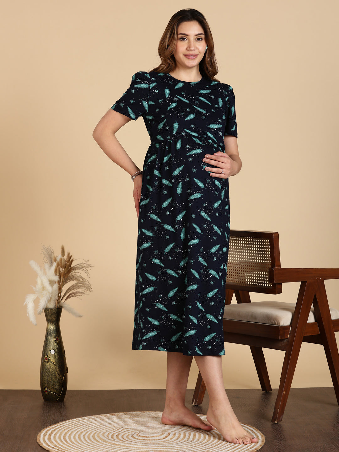 Black Comfortable Zipless Maternity Feeding Nighty for Women