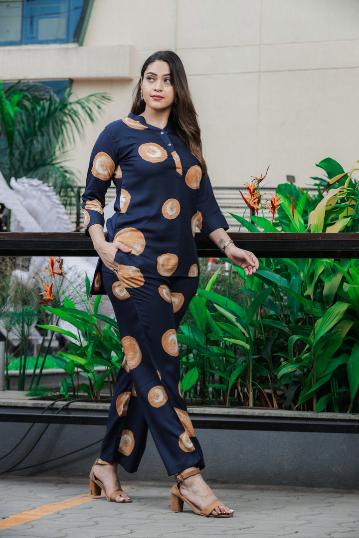 Fashionable Dark Blue Rayon Night Suit Set for Women