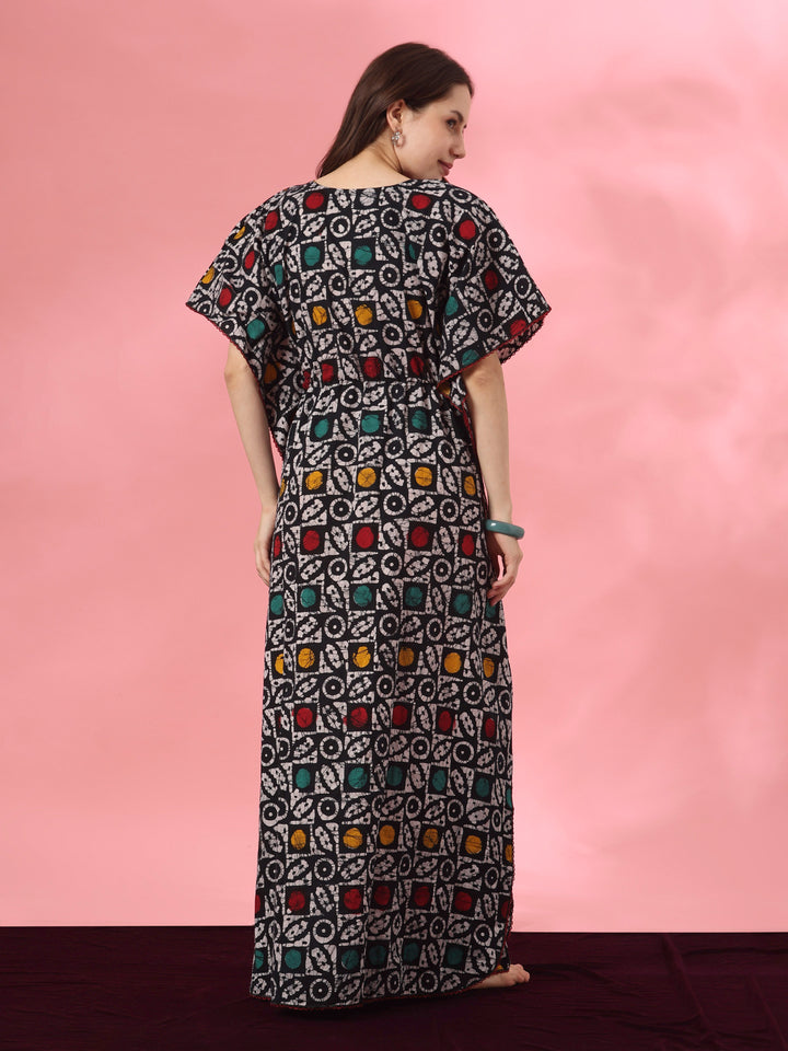 Batwing Sleeve Cotton Kaftan with Handcrafted Batik Design in Batik Round