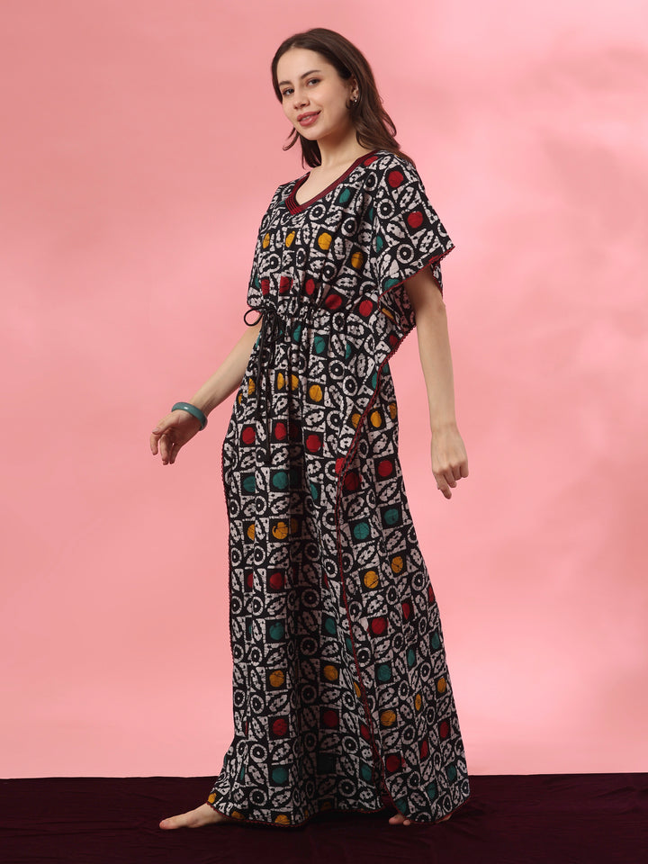 Batwing Sleeve Cotton Kaftan with Handcrafted Batik Design in Batik Round