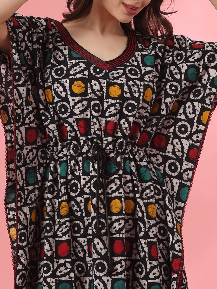 Batwing Sleeve Cotton Kaftan with Handcrafted Batik Design in Batik Round