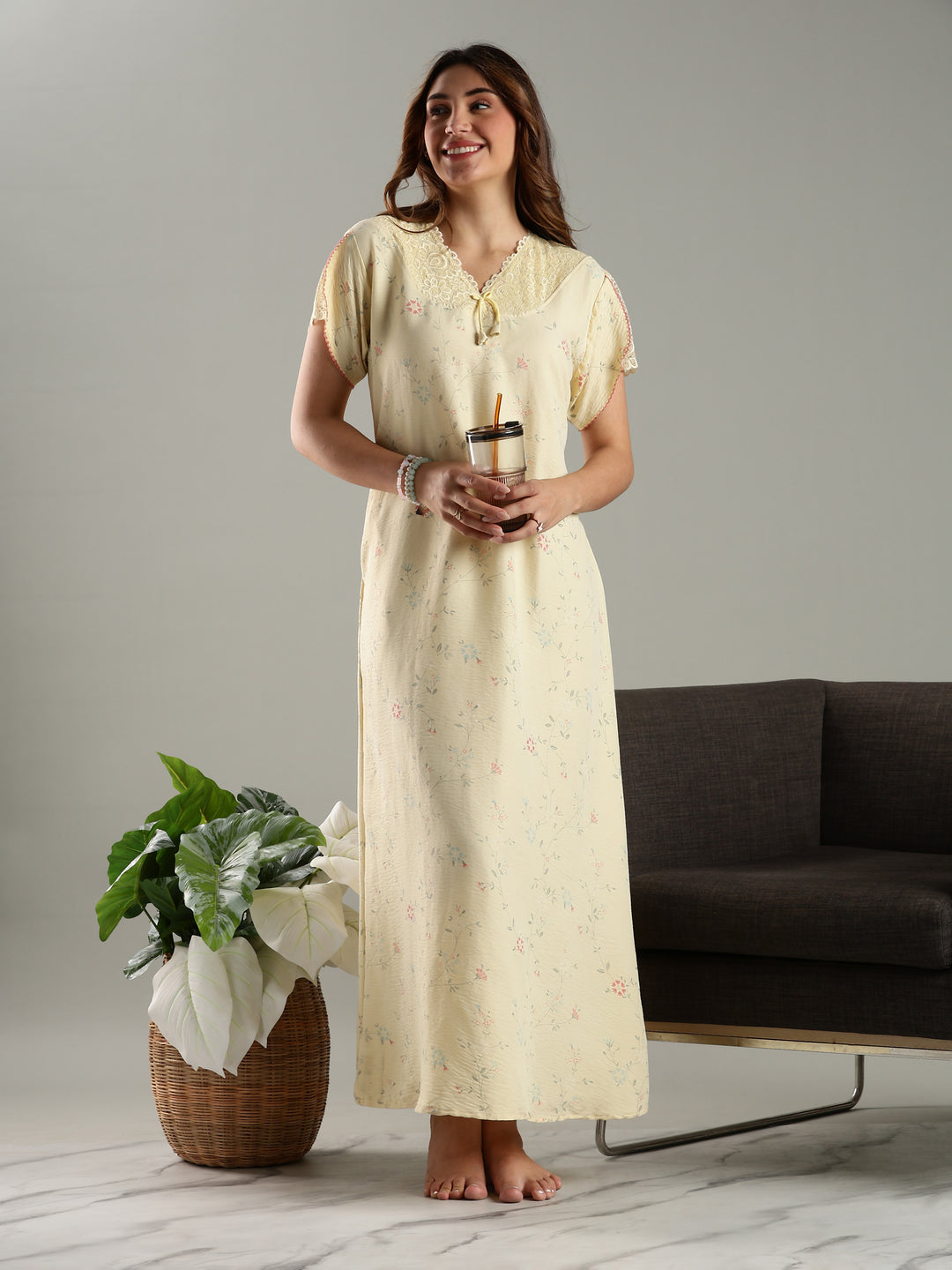 Soft Yellow Women’s Nightdress in Bamboo Cotton Fabric