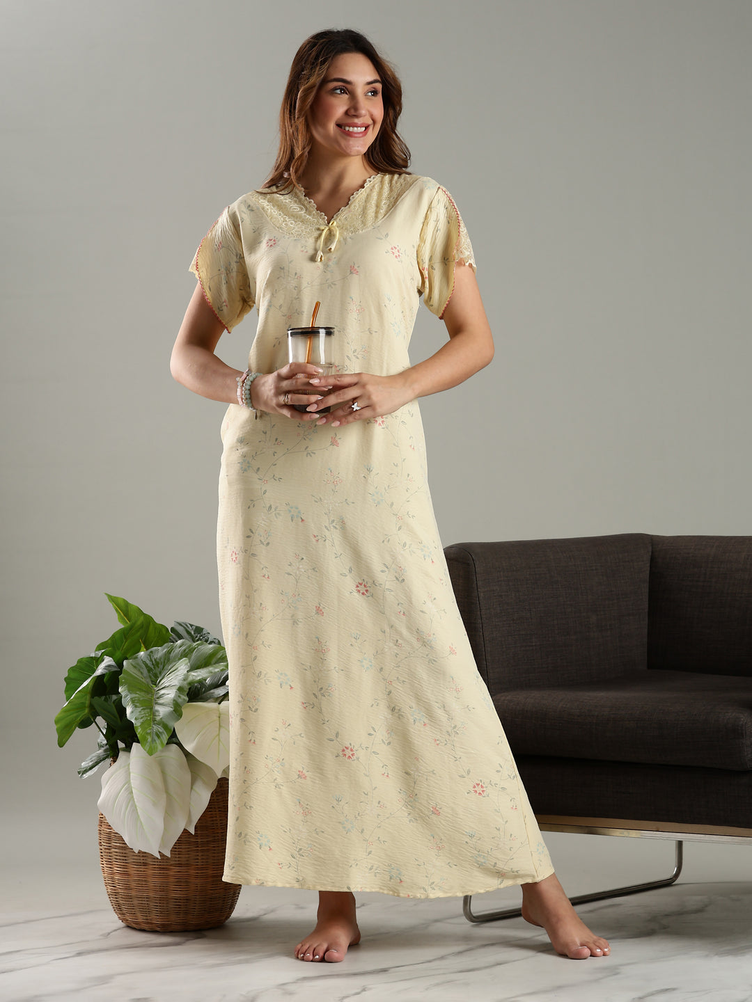Soft Yellow Women’s Nightdress in Bamboo Cotton Fabric