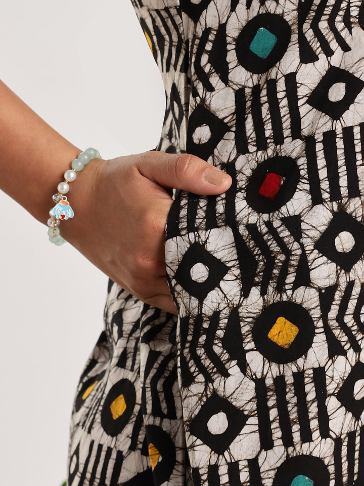 Diamond Batik Print Cotton Night Dress for Women