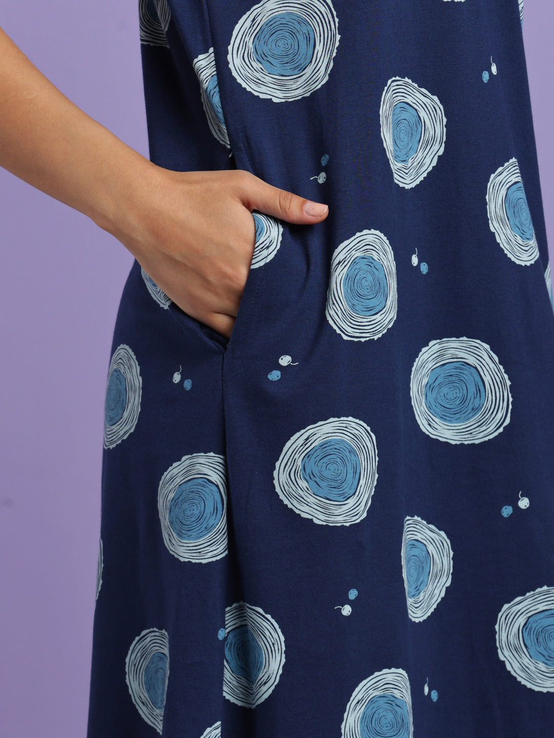Blue circle cotton knee length nighty for women online