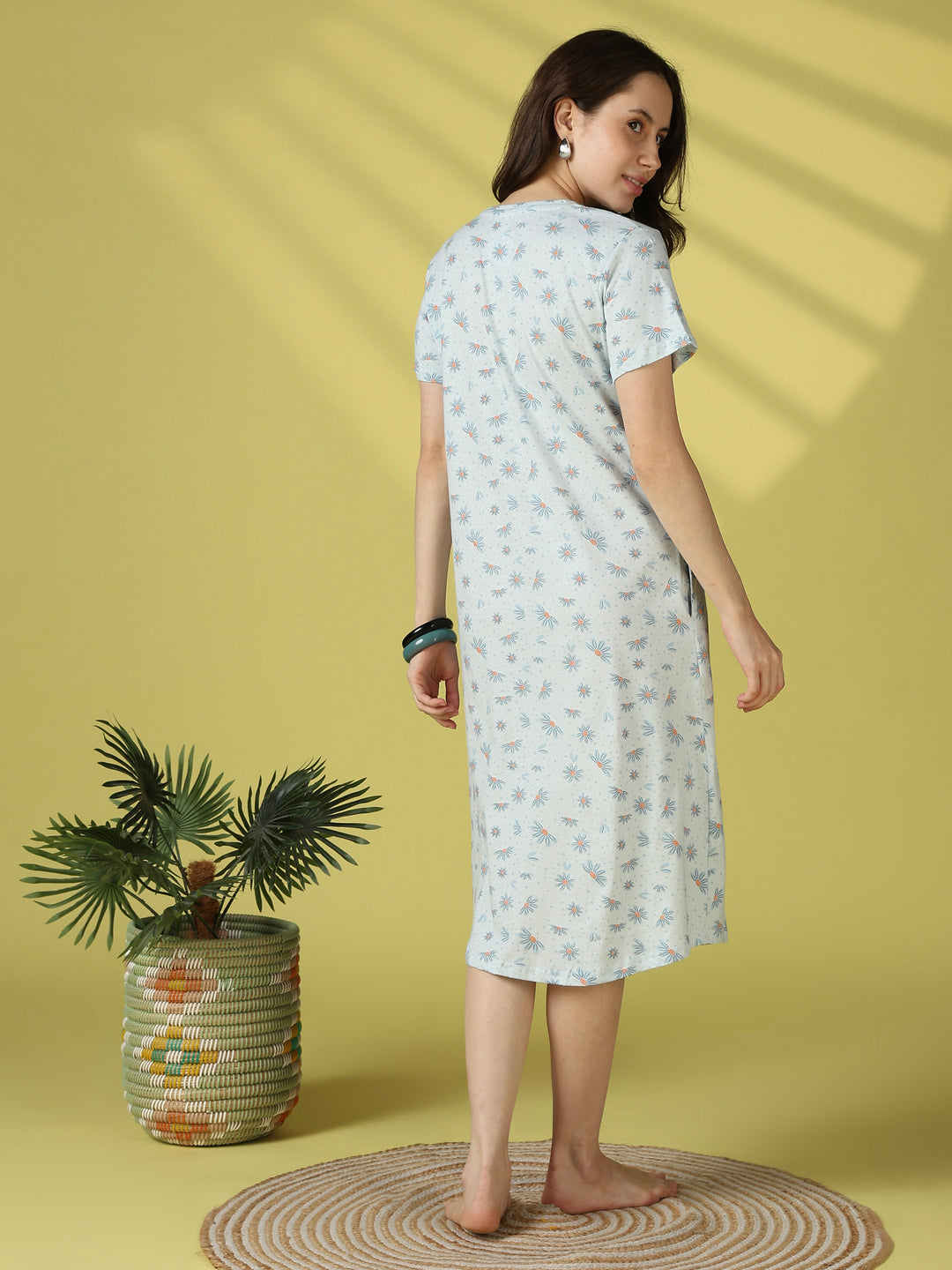 Bluebell daisy floral cotton short nighty for women