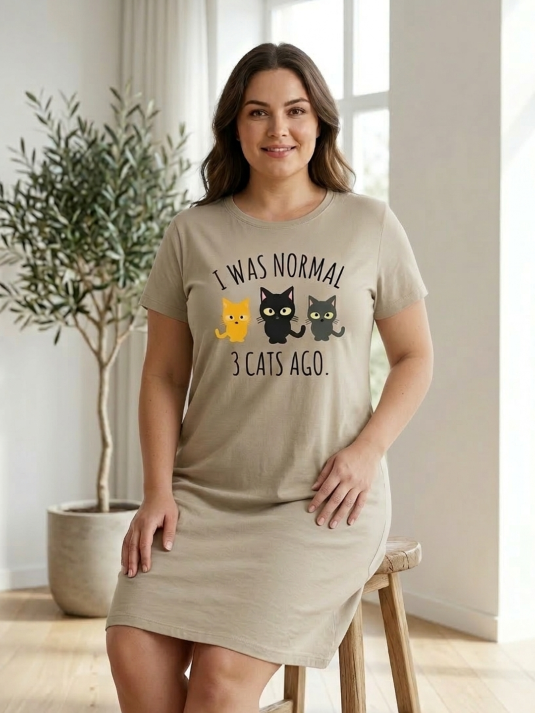 Best knee length short nighty for women in cat print