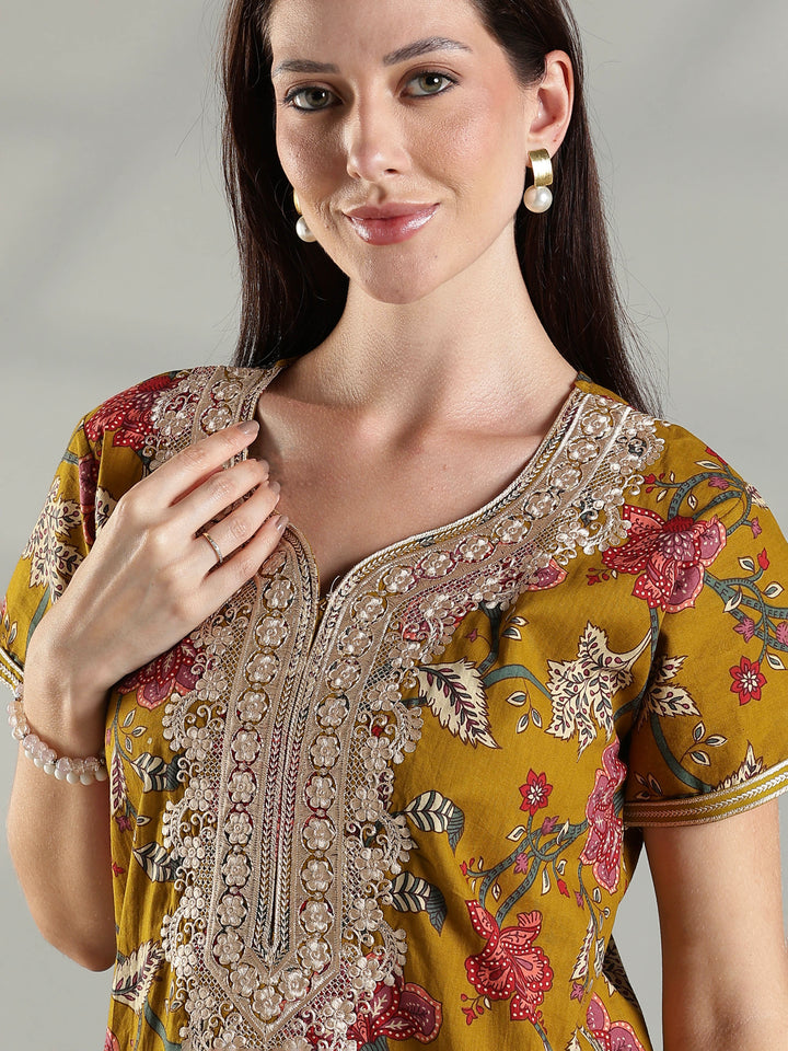 Floral print pure cotton nightwear for women in mustard