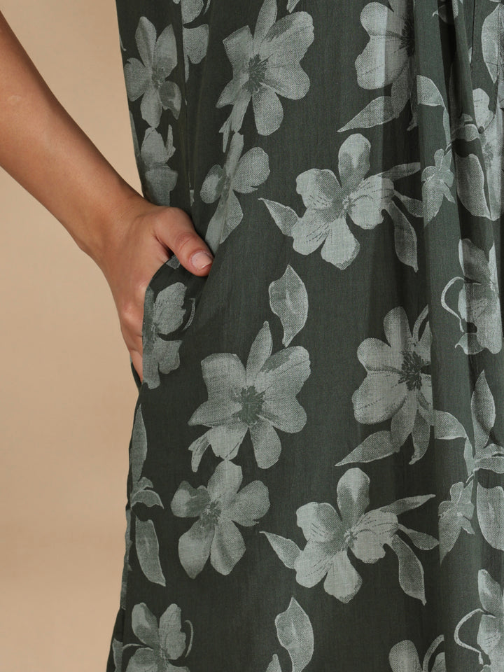 Blossom green crush cotton designer nighty for women.