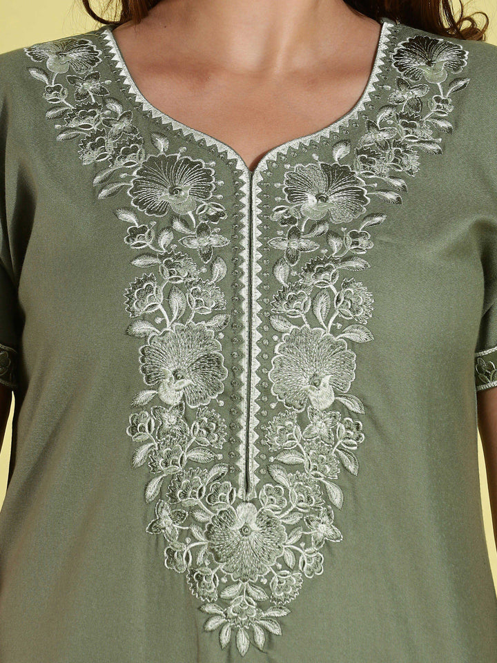 Luxurious green alpine nighty for women in ankle length