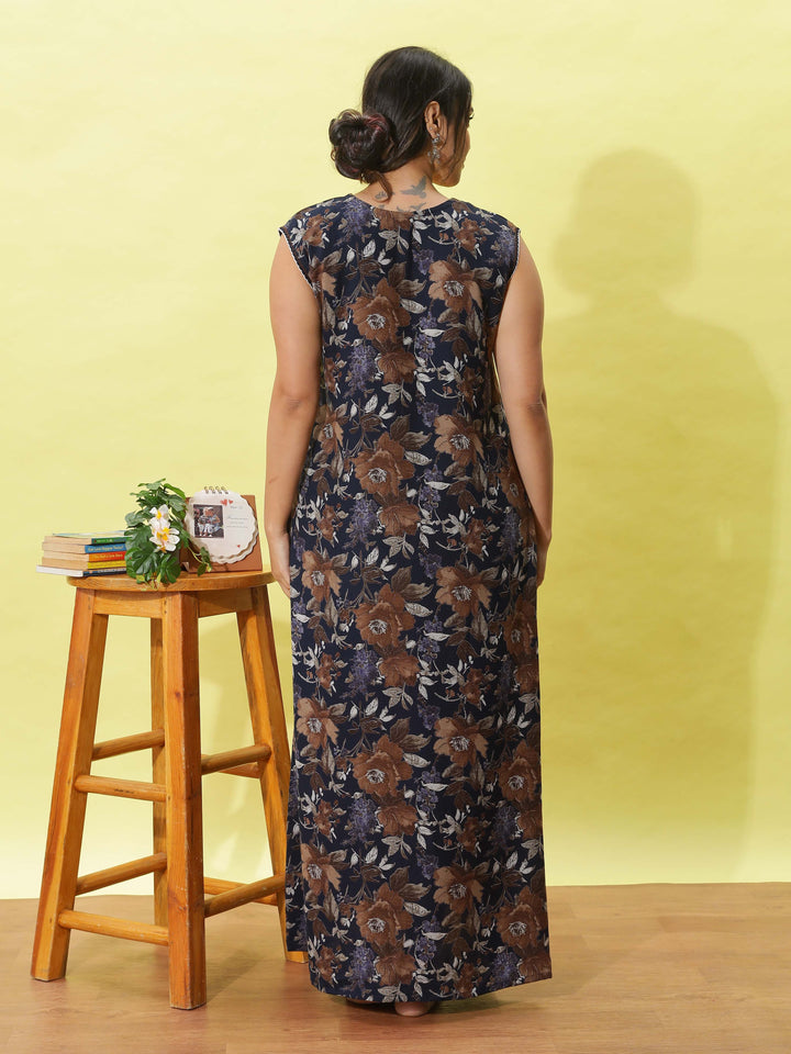 Cozy Navy Blue Floral Print Sleeveless Nighty for Women