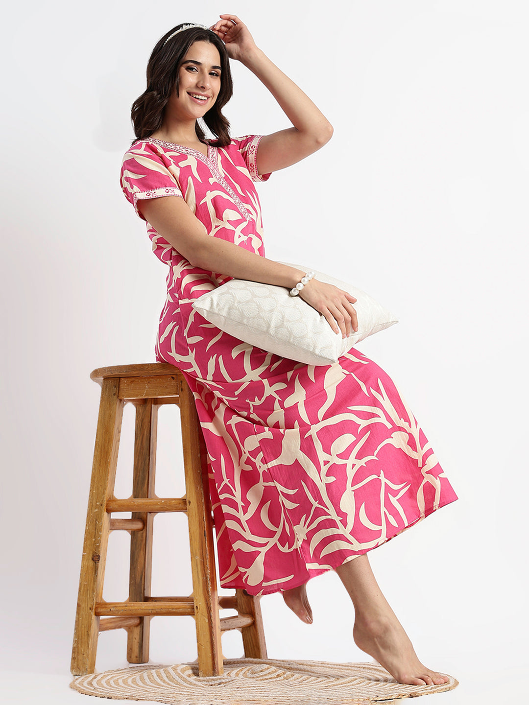 Pink pure cotton leaf print nighty for women