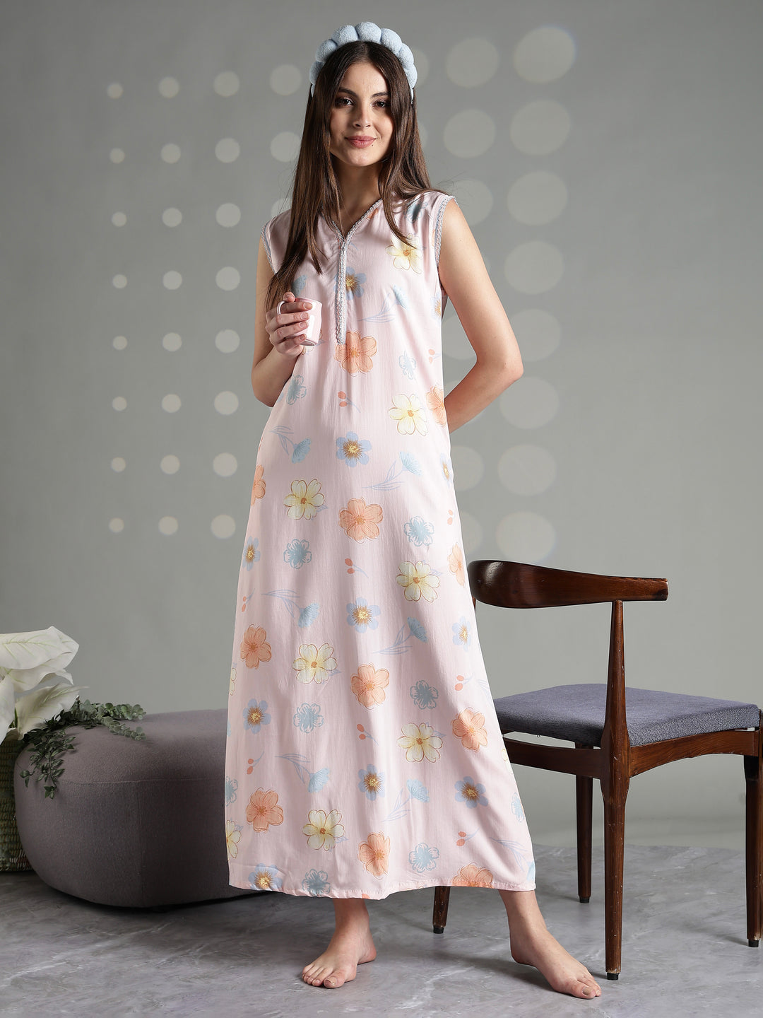 Peach blossom rayon sleeveless night gown for women