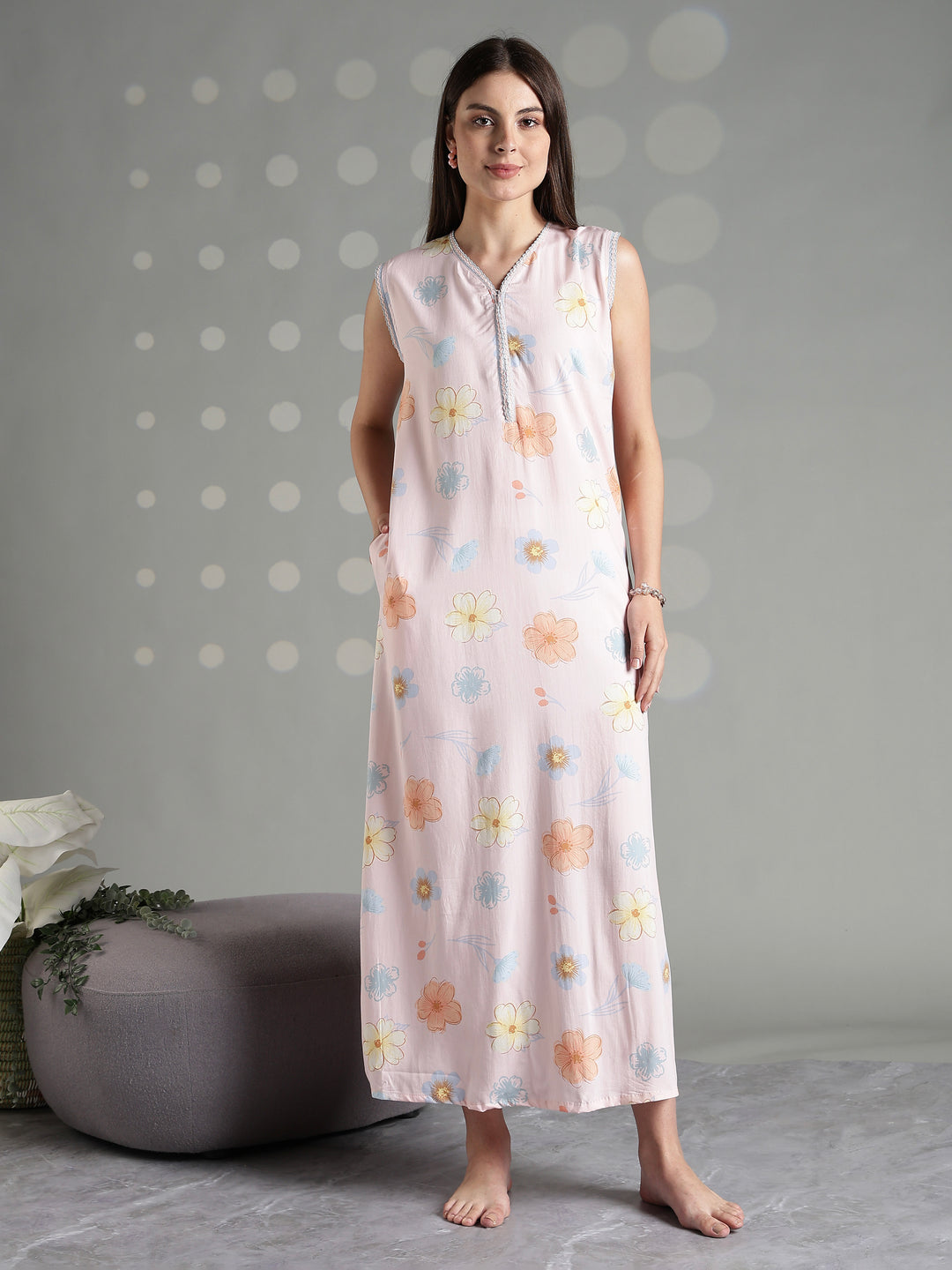 Peach blossom rayon sleeveless night gown for women