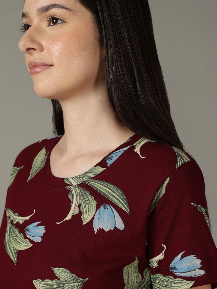 Plus size women’s short nighty in wine floral print with soft fabric